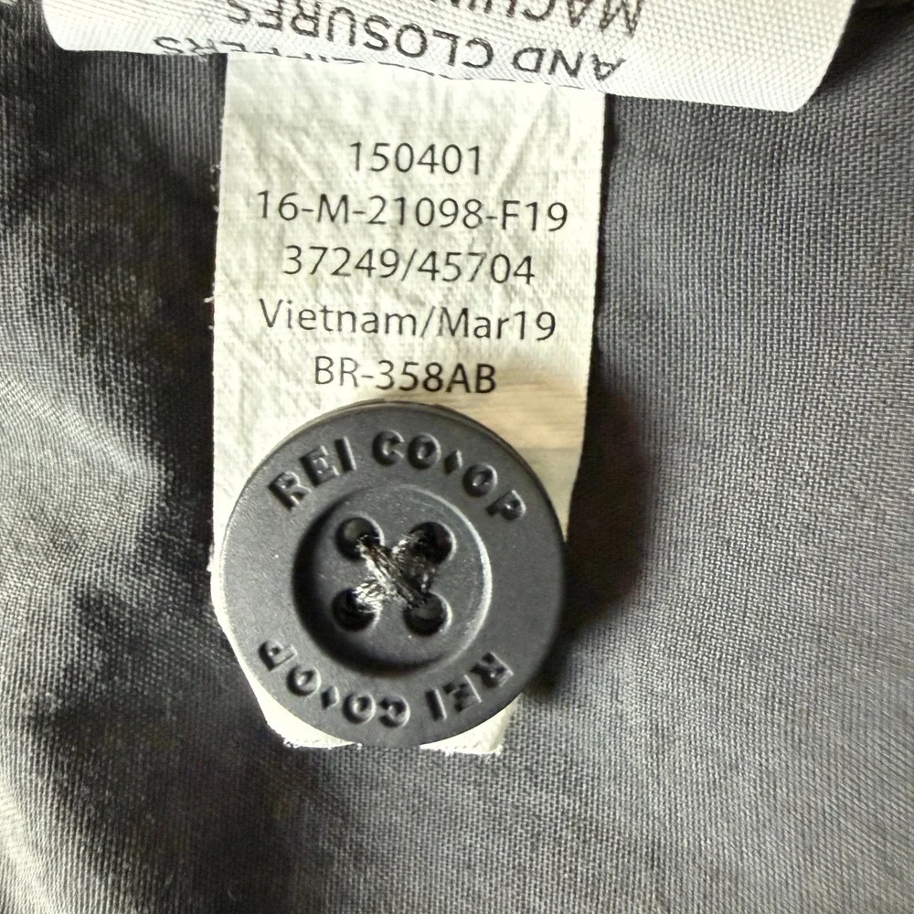REI Pants Mens 38x36 Fits 38x34 Gray Relaxed Fit Hiking Cargo Convertible Shorts